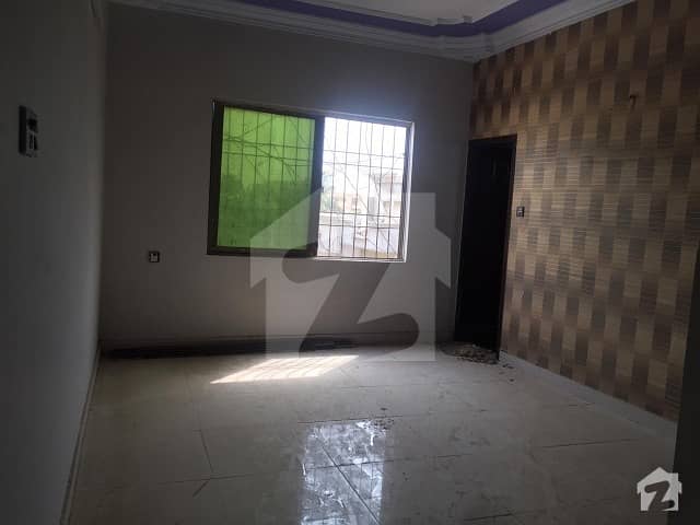 3 Bed D/D Third Floor Portion In Gulshan-e-Iqbal Block 6