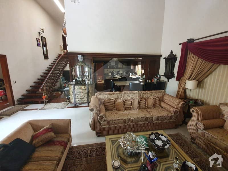 Attractive 666 Yards  Luxurious Bungalow For Sale In Phase 8 Dha