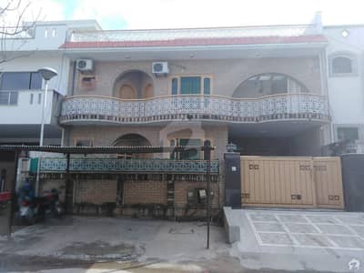 Triple Storey House Is Available For Sale Triple Storey House Is Available For Sale