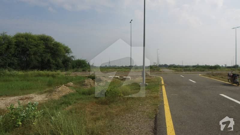 1 Kanal Plot For Sale In Y Block Of Dha Phase 7 Lahore