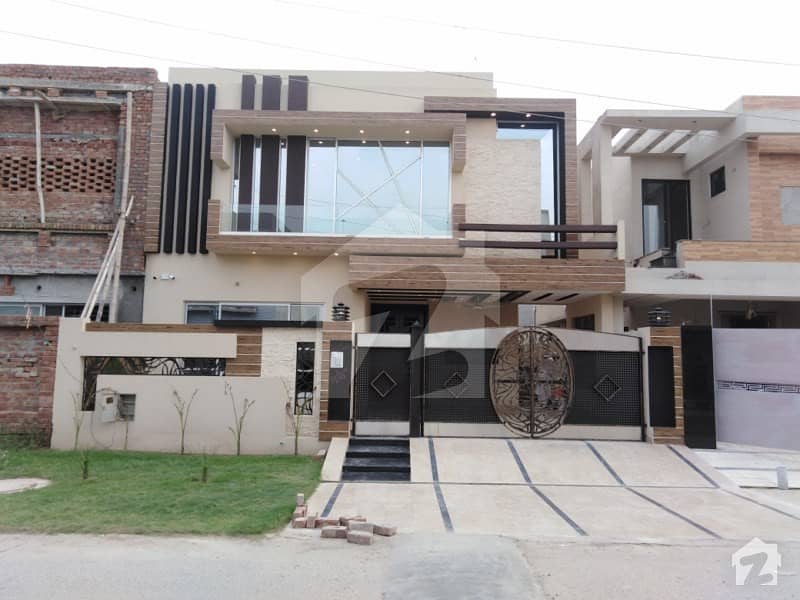 10 Marla Brand New House For Sale In Woods Block Of Paragon City Lahore