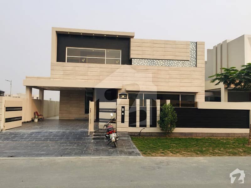 Mazhar Munir Design 1 Kanal Brand New Beautiful And Luxury Bungalow For Sale