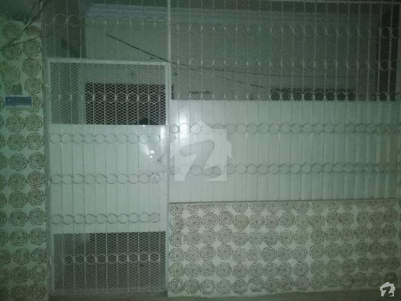 بفر زون سیکٹر 15-A / 3 بفر زون نارتھ کراچی کراچی میں 2 کمروں کا 3 مرلہ فلیٹ 16 ہزار میں کرایہ پر دستیاب ہے۔