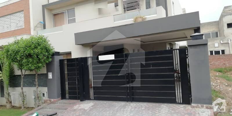 10 Marla House For Rent In DHA Phase 6