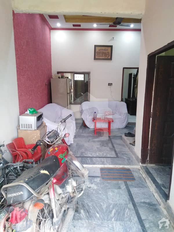 شیخوپورہ روڈ لاہور میں 2 کمروں کا 3 مرلہ مکان 32 لاکھ میں برائے فروخت۔