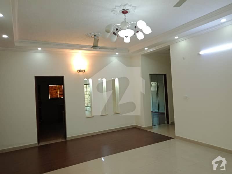 One Kanal Upper Portion For Rent In Dha Lahore