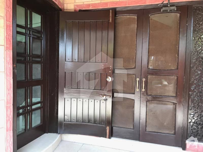 Hot Deal Total Independent 10 Marla Brand New Lower Portion For Rent In Gulshan E Lahore