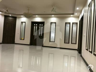 Brand New House Is Available For Sale In F-7/2 Brand New House Is Available For Sale In F-7/2