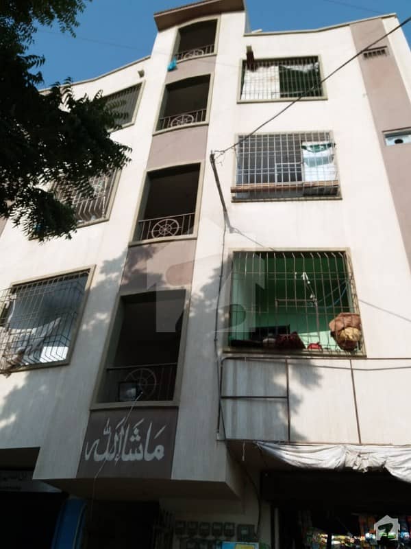 گلشنِ معمار - سیکٹر آر گلشنِ معمار گداپ ٹاؤن کراچی میں 2 کمروں کا 4 مرلہ فلیٹ 30 لاکھ میں برائے فروخت۔