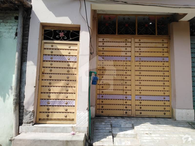 اتحاد کالونی رِنگ روڈ پشاور میں 3 کمروں کا 3 مرلہ مکان 45 لاکھ میں برائے فروخت۔