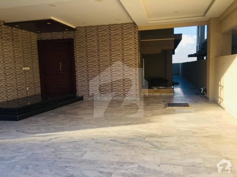 Golden Chance 1 Kanal Royal Place New House For Sale