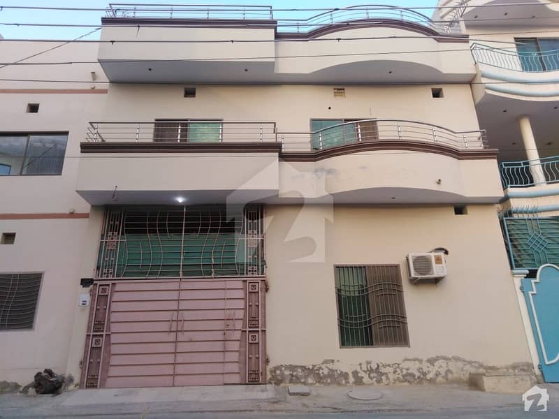 شاداب کالونی بہاولپور میں 4 کمروں کا 4 مرلہ مکان 21 ہزار میں کرایہ پر دستیاب ہے۔