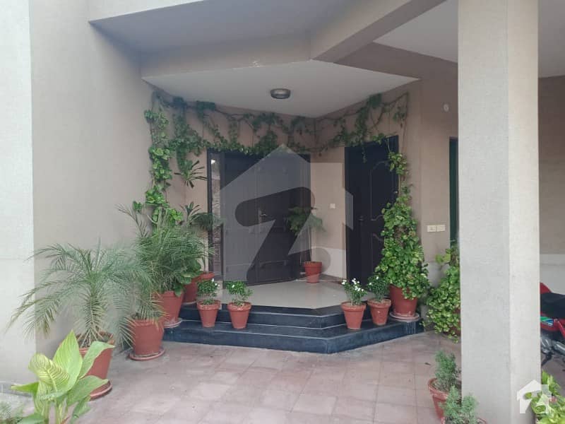 1 Kanal Fully Maintained Brigadier Corner House For Sale In Sector A