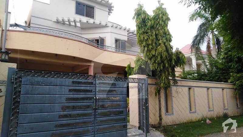 1 Kanal Double Storey Home For Rent Best for silent office In Johar Town