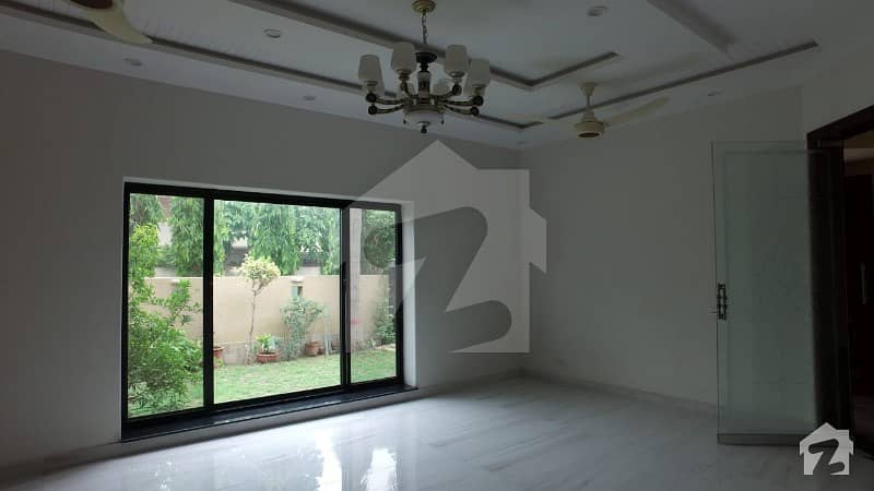 Hot Deal 1 Kanal Fully Furnished With Basement Bungalow For Sale In Dha Phase 3