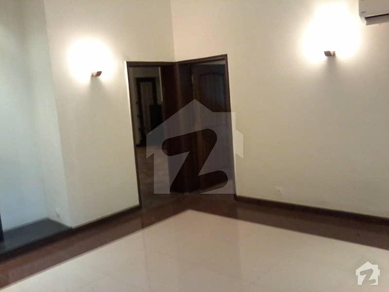 23 Marla Spanish House For Sale In Main Cantt