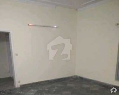 1 Kanal Commercial Lower Portion Is Available For Rent 1 Kanal Commercial Lower Portion Is Available For Rent