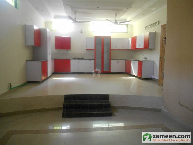 Furnished Room in F-7 For Rent Furnished Room in F-7 For Rent