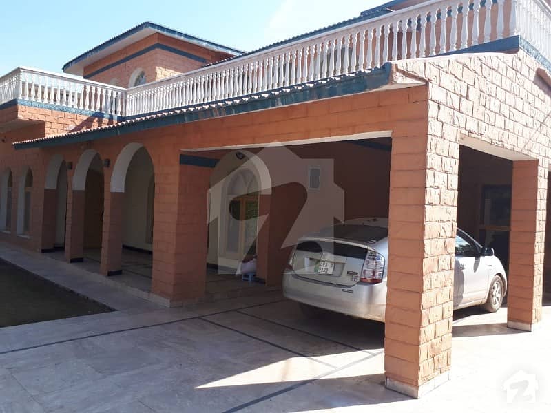 22 Marla Double Story  Corner House In Lalazar