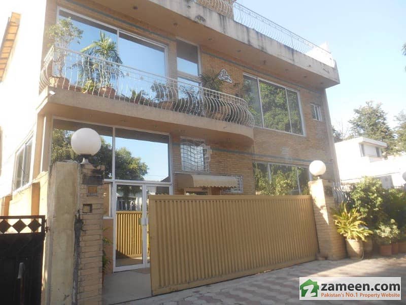 445 Sq-yards 7 Bed House For Sale In F-6