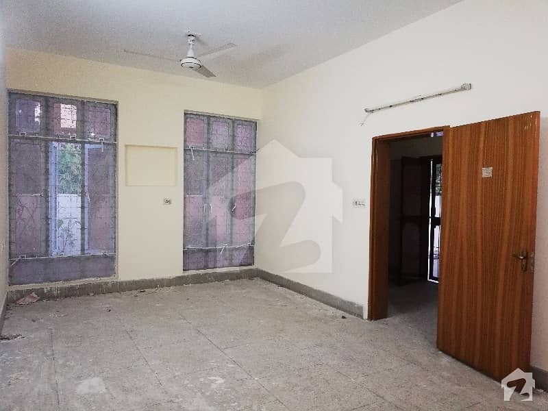 Faisal Town Block C1 10 Marla Lower Portion For Rent