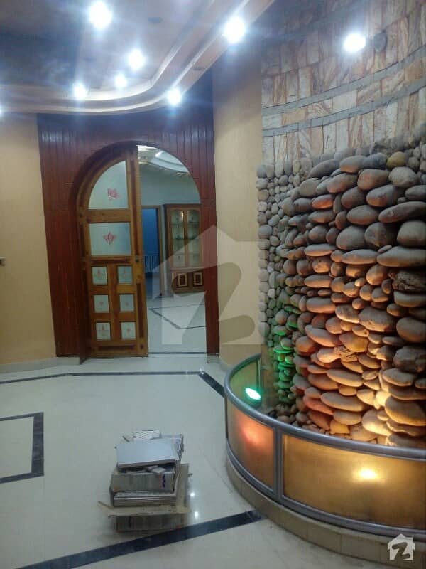 چکلالہ سکیم 3 چکلالہ سکیم راولپنڈی میں 4 کمروں کا 12 مرلہ مکان 90 ہزار میں کرایہ پر دستیاب ہے۔