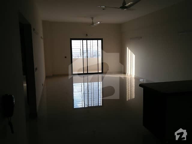 2050 Sq Ft 3 Bedroom Flat Is Available For Rent