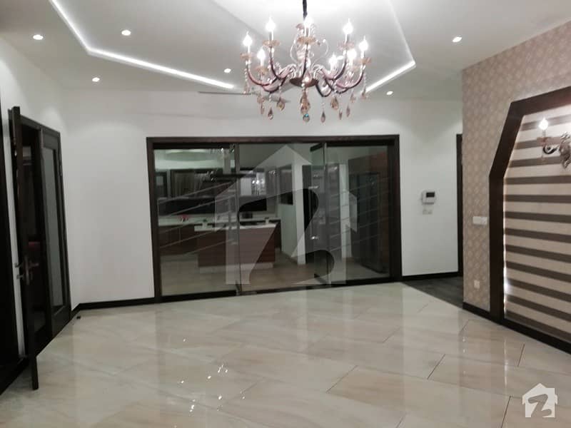 1 Kanal Maintained Bungalow And Mosque For Rent In Dha Phase 3