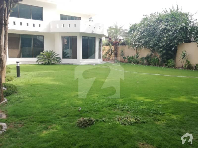 G6 Lavish Luxury House For Rent With Green Garden Garden