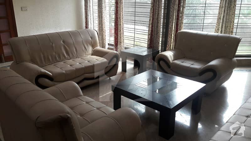 1 KANAL LOWER PORTION FULLY FURNISHED FOR RENT 80000