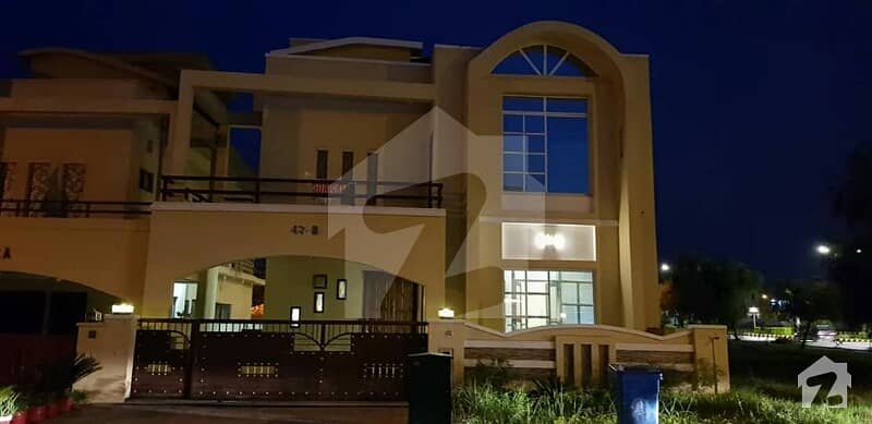 10 Marla 7 Bedroom House For Rent In Bahria Enclave Sector A