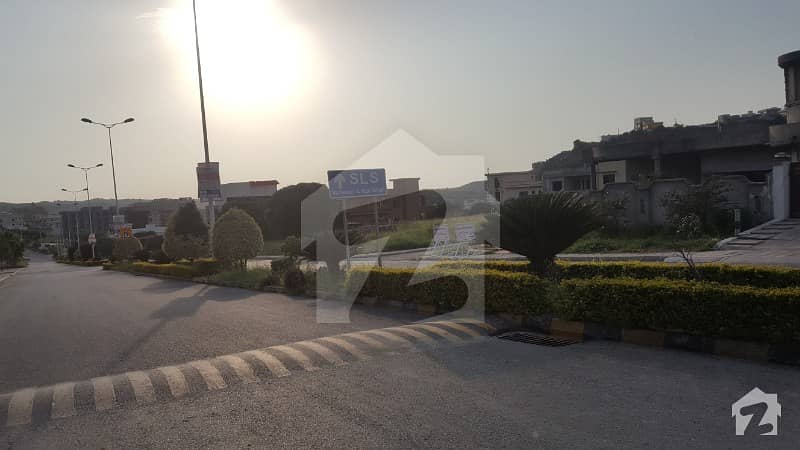 14 Marla Prime Location Solid Land Plot For Sale 14 Marla Prime Location Solid Land Plot For Sale