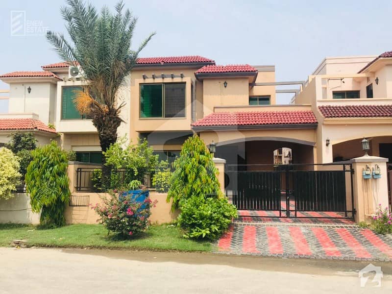 12 Marla Astonishing And Quality Owner Built House For Sale In Sector M1 Lake City Lahore