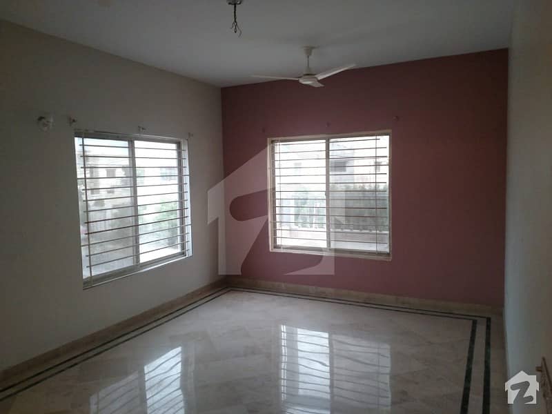 500 Sq Yard Portion For Rent  Phase 6