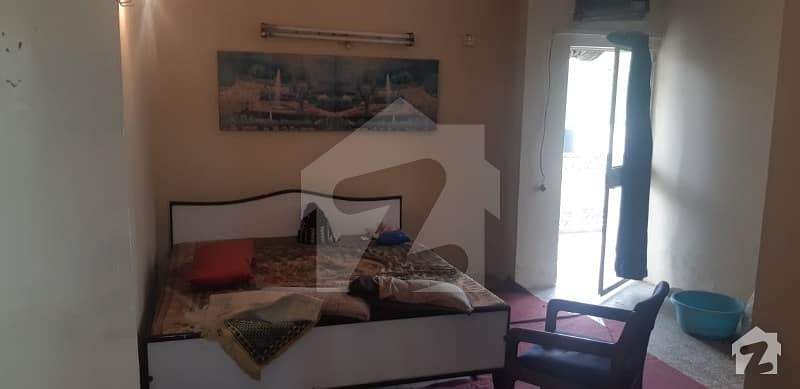 Gulberg 2 Bed 2 Attach Bath, Spacious T. v Lounge Kitchen Best For Bachelors Student Or Job Holders