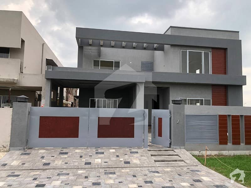 Brand new house in phase 6 LOWER PORTION