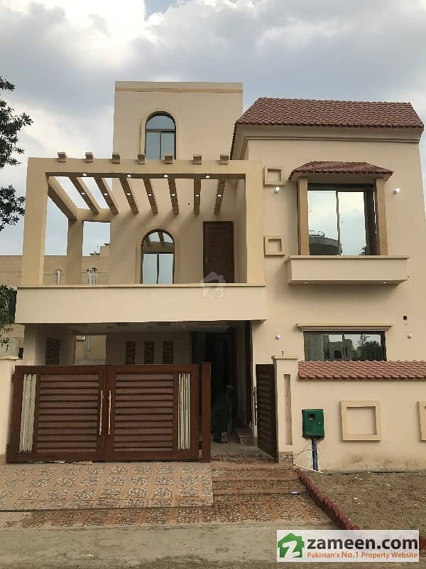 8 Marla Beautiful House For Sale In Bahria Nasheman