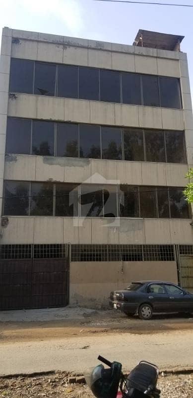 4 story Commercial building for rent green 4 story Commercial building for rent green