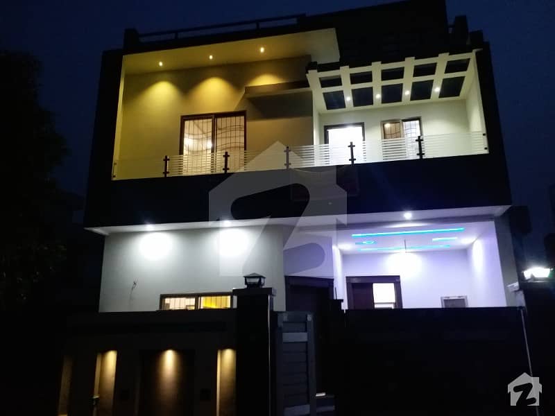 5 Marla Corner Brand New House Is Available For Sale