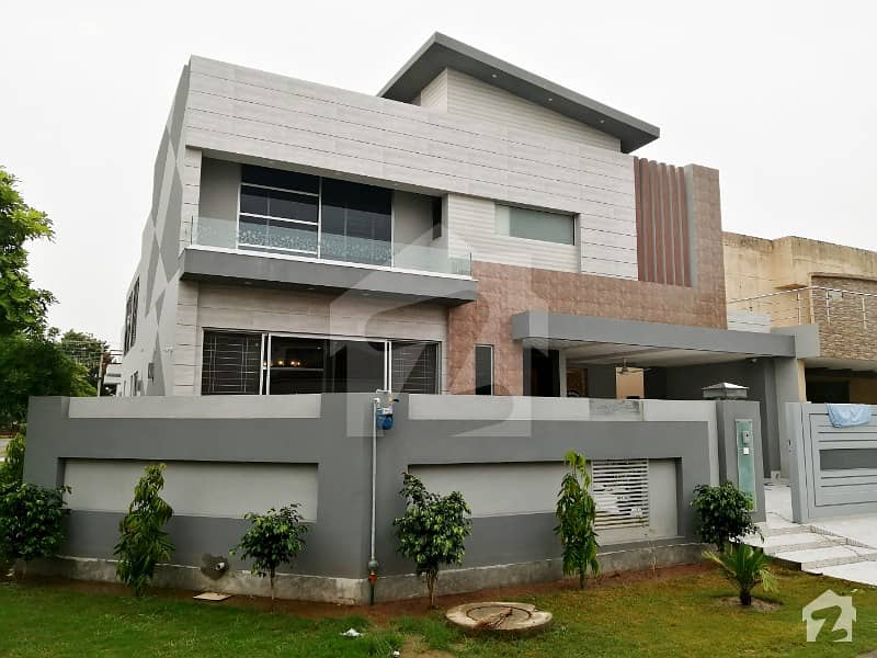 1 Kanal Brand New Luxury Bungalow