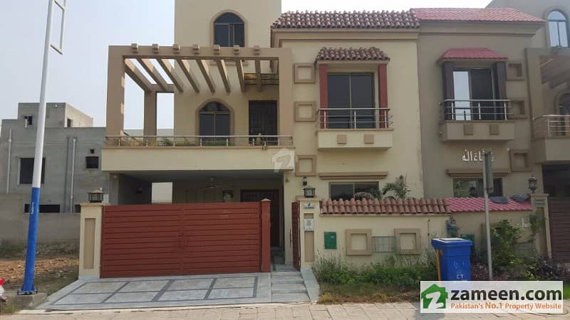 Beautiful Home Available On Rent In Bahria Nasheman Lahore