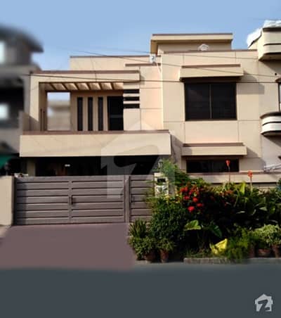 10 Marla House For Sale In H4 Block Of Wapda Town Phase 1