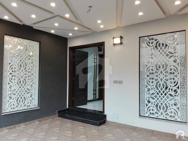 ایڈن ویلی فیصل آباد میں 4 کمروں کا 7 مرلہ مکان 1. 9 کروڑ میں برائے فروخت۔
