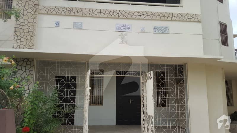 پی ای سی ایچ ایس بلاک 6 پی ای سی ایچ ایس جمشید ٹاؤن کراچی میں 11 کمروں کا 2 کنال مکان 5.3 لاکھ میں کرایہ پر دستیاب ہے۔