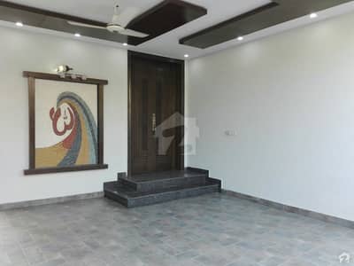 Well-Built House Available in Good Location Well-Built House Available in Good Location
