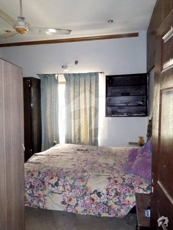 طارق گارڈنز ۔ بلاک ایف طارق گارڈنز لاہور میں 5 کمروں کا 1 کنال مکان 2.7 کروڑ میں برائے فروخت۔