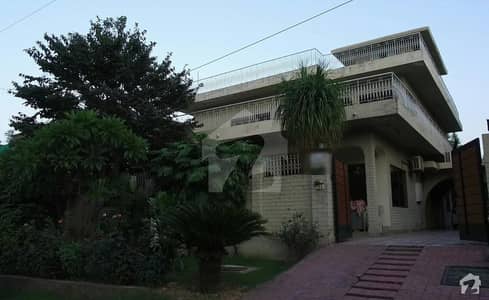 جی ۔ 10/2 جی ۔ 10 اسلام آباد میں 18 مرلہ مکان 5.7 کروڑ میں برائے فروخت۔ جی ۔ 10/2 جی ۔ 10 اسلام آباد میں 18 مرلہ مکان 5.7 کروڑ میں برائے فروخت۔