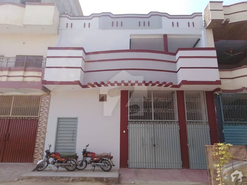چک 9 بہاولپور میں 4 کمروں کا 4 مرلہ مکان 52 لاکھ میں برائے فروخت۔