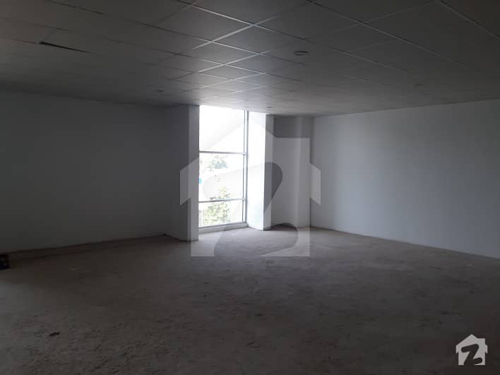 10400 Sq Feet In Corporate Building Office Space For Rent