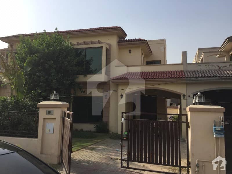 12 MARLA ZAMIN CONSTRUCTED HOUSE AVAILABLE FOR SALE